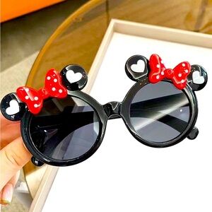 COPY - MINNIE MOUSE SUNGLASSES SUN PROTECTION FOR GIRLS BLACK COLOR NEW